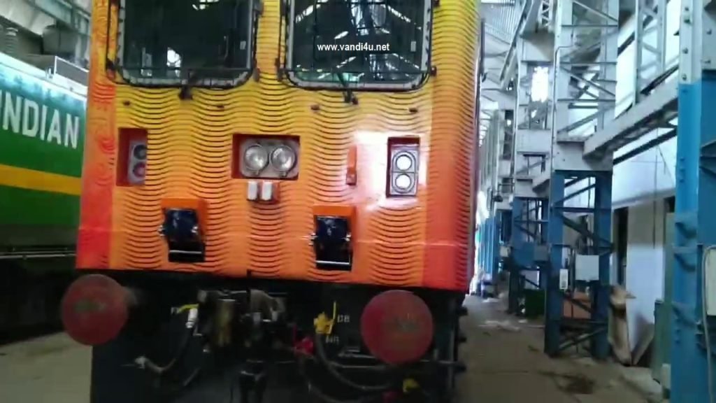 Tejas Express will soon get new aerodynamic WAP5 Locomotive 43 Tejas Express will soon get new aerodynamic WAP5 Locomotive
