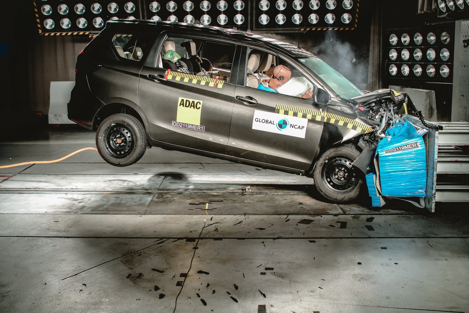 Maruti Suzuki Ertiga Crash Test Ratings 13 www.vandi4u.net SuzukiMarutiErtiga scaled