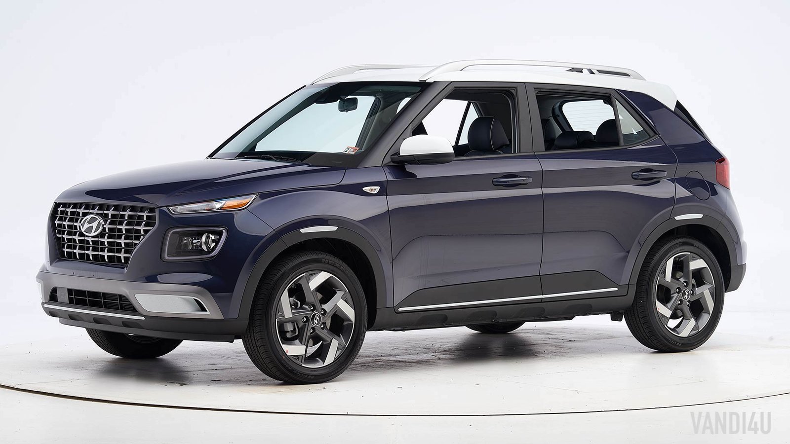 2020 Hyundai Venue earns IIHS's TOP SAFETY PICK AWARD