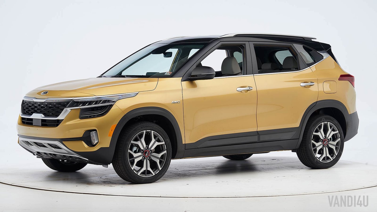 2021 Kia Seltos earns top ratings for crashworthiness in IIHS