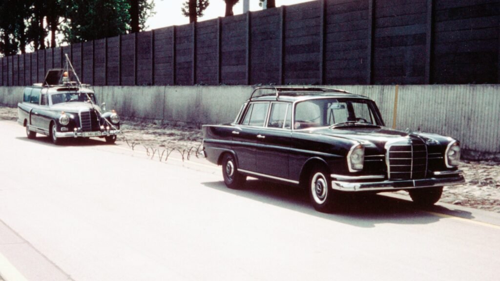 Mercedes-Benz 300 (W 189) measuring car