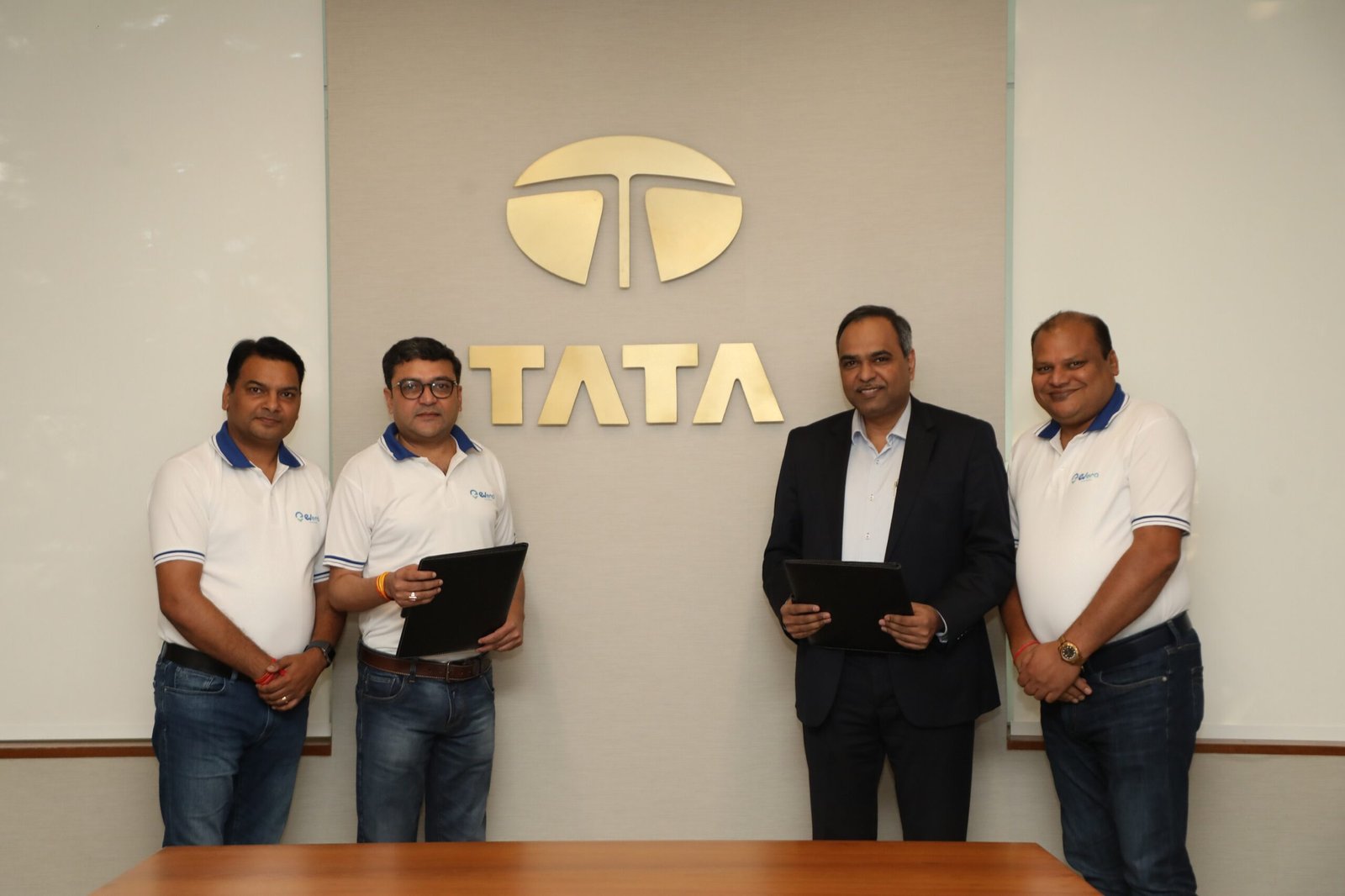 www.vandi4u.com Tata Motors bags order for 2000 XPRES T EVs from Evera scaled