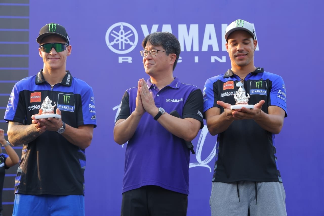 www.vandi4u.com Monster Energy Yamaha MotoGP riders Fabio Quartararo and Franco Morbidelli meets Yamaha employees at Surajpur Factory