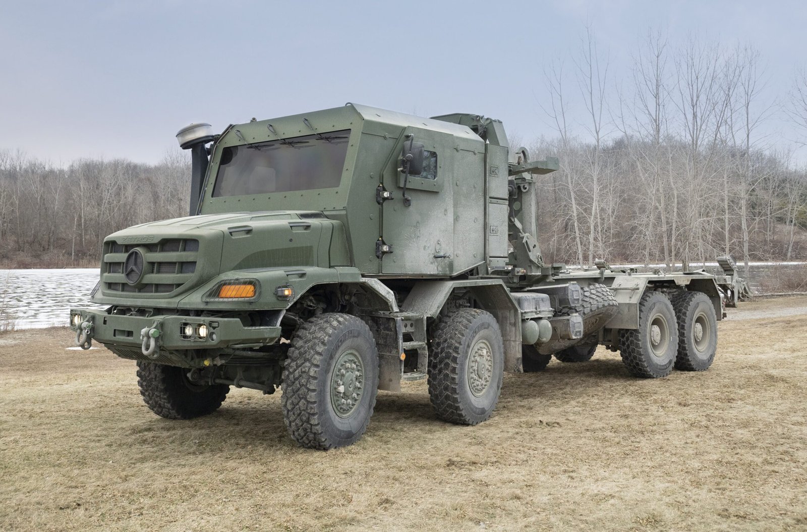 www.vandi4u.com Mercedes Benz Special Trucks to expand its defence portfolio introduces new Zetros 8x8 11 scaled