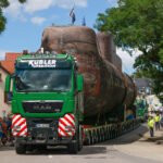 MAN TGX 41.680 8x6 hauls 300 tonne German Navy's U 17 Submarine