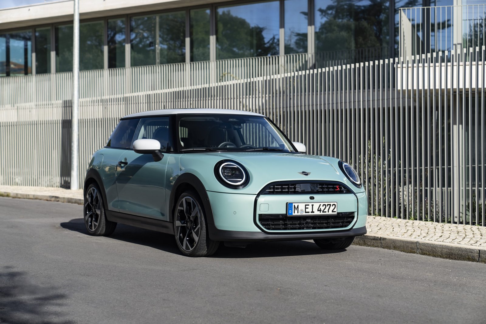 wwwvandi4ucom Pre bookings open for Mini Cooper S and all electric Countryman in India scaled