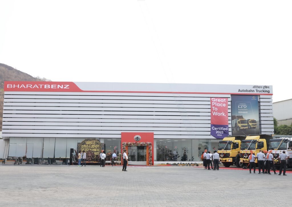 BharatBenz opens new authorized dealerships in Talegaon and Malegaon, increases touchpoints in Western India 2 BharatBenz opens new authorized dealerships in Talegaon and Malegaon, increases touchpoints in Western India | Vandi4u