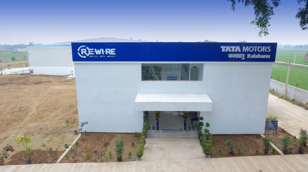 Tata Motors opens Re.Wi.Re - advanced Vehicle Scrapping Facility in Patna, Bihar 2 Tata Motors opens Re.Wi.Re - advanced Vehicle Scrapping Facility in Patna | Vandi4u