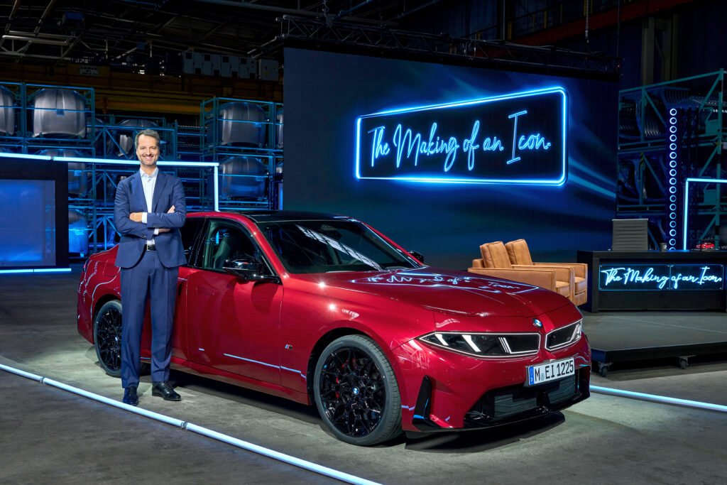 BMW to invest around two billion euros in the production of the new BMW 3 Series in Germany 4 BMW to invest around two billion euros in the production of the new BMW 3 Series in Germany | Vandi4u